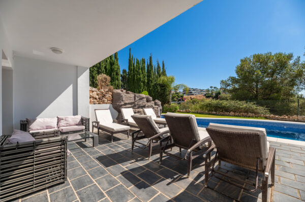 Luxurious front line golf villa on la resina golf - Estepona ( SOLD ) - Imagen 2