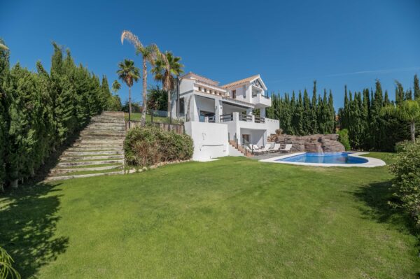 Luxurious front line golf villa on la resina golf - Estepona ( SOLD ) - Imagen 4