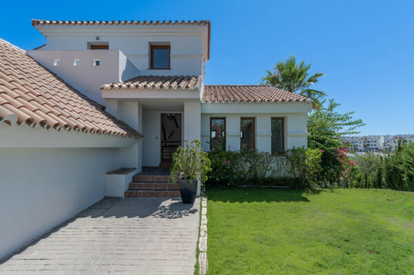 Luxurious front line golf villa on la resina golf - Estepona ( SOLD ) - Imagen 18