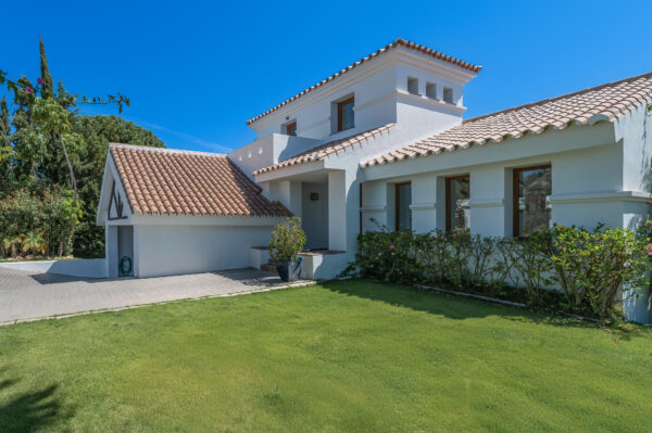 Luxurious front line golf villa on la resina golf - Estepona ( SOLD ) - Imagen 19