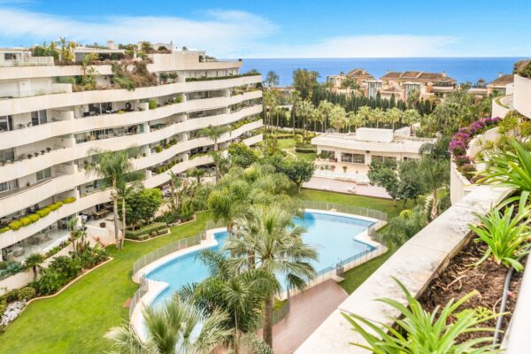 Penthouse - Embrujo de Banus